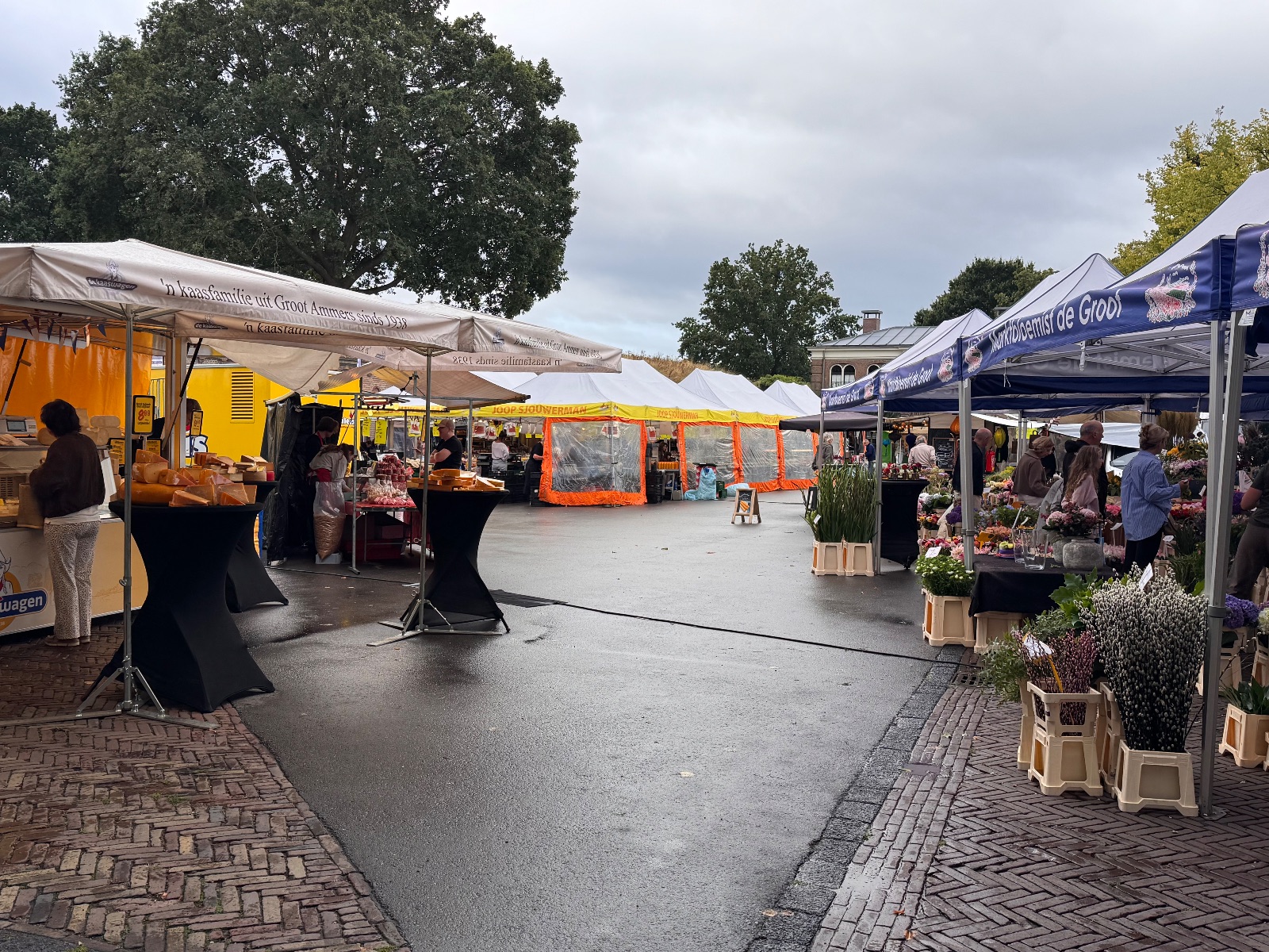 Saturday market - Naarden
