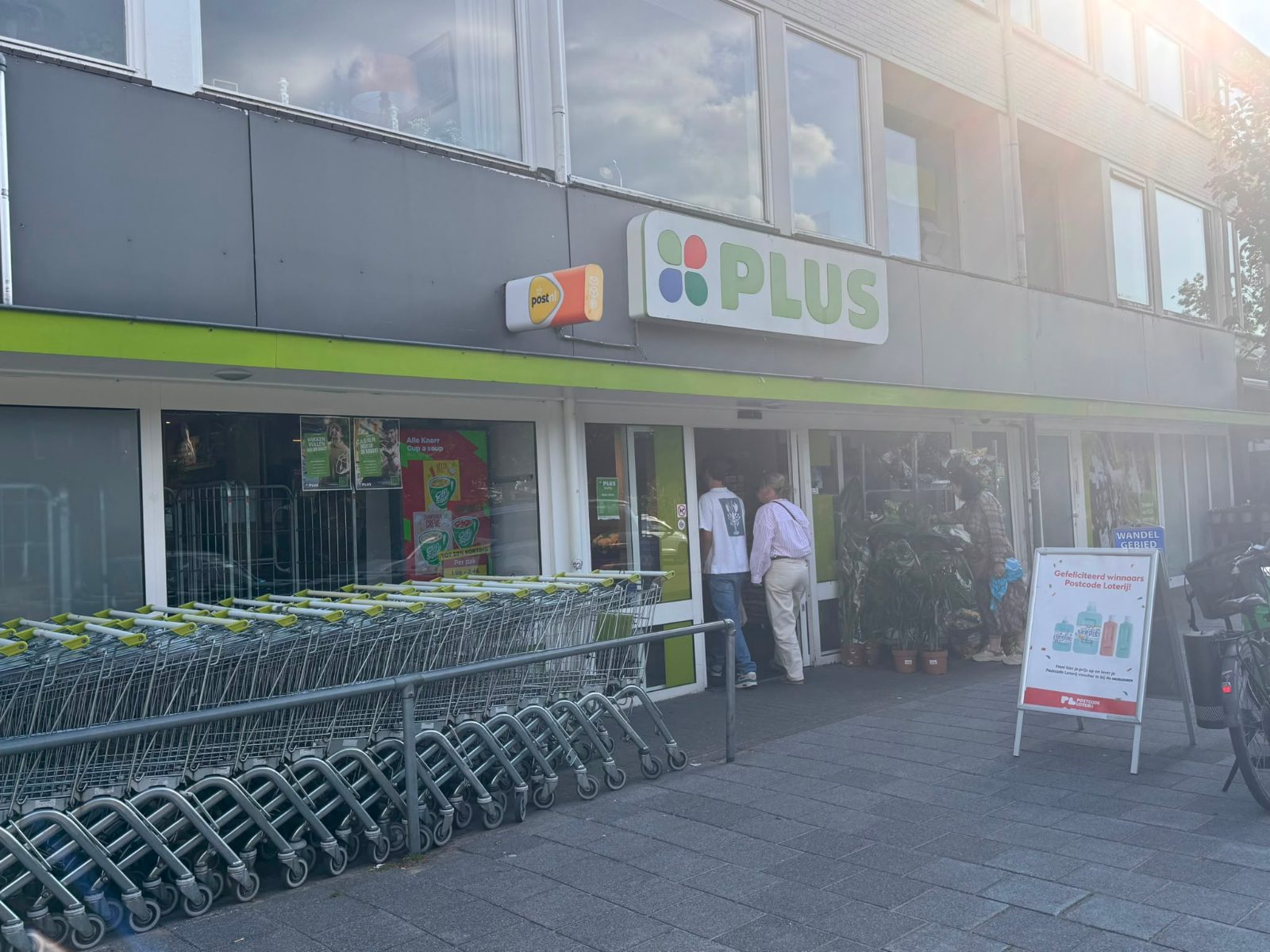 Plus Supermarket